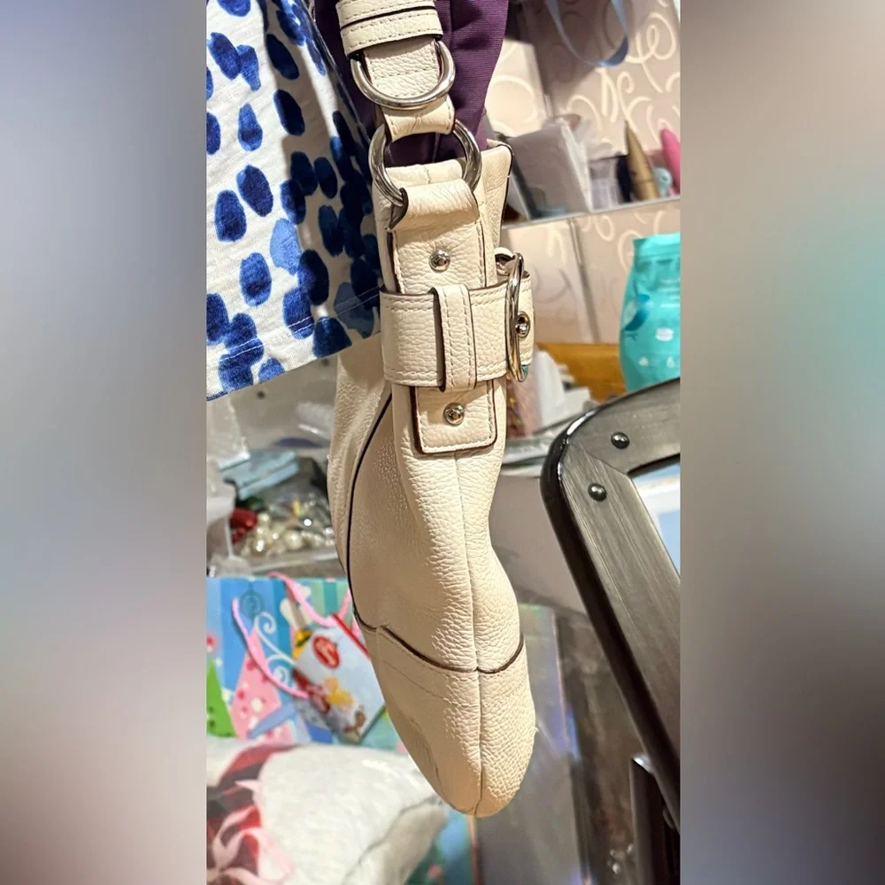 Coach Cream Leather Crossbody Bag with Silver Buckles - Picture 4 of 14